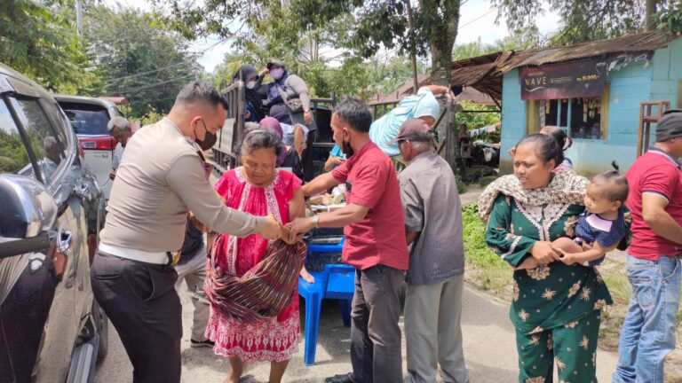 Polres Simalungun Gempur Vaksinasi di Kantor Camat Tanah Jawa