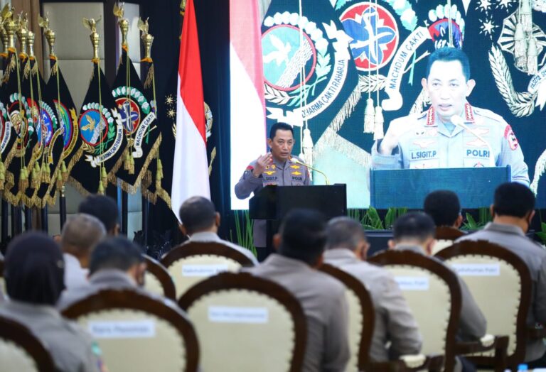 Polres Toba Zoom Meeting Bersama Kapolri Terkait Rakernis dan Satker