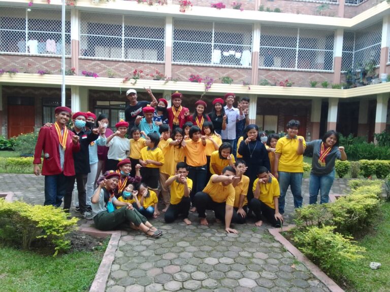 PMKRI Pematangsiantar Berbagi Kasih dan Bakti Sosial ke SLB-C Santa Lucia