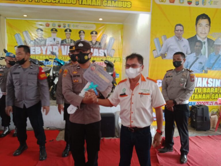 Polres Batu Bara Dan PT.Socfindo Tanah Gambus Gelar Gebyar Vaksinasi Covid-19 Berhadiah