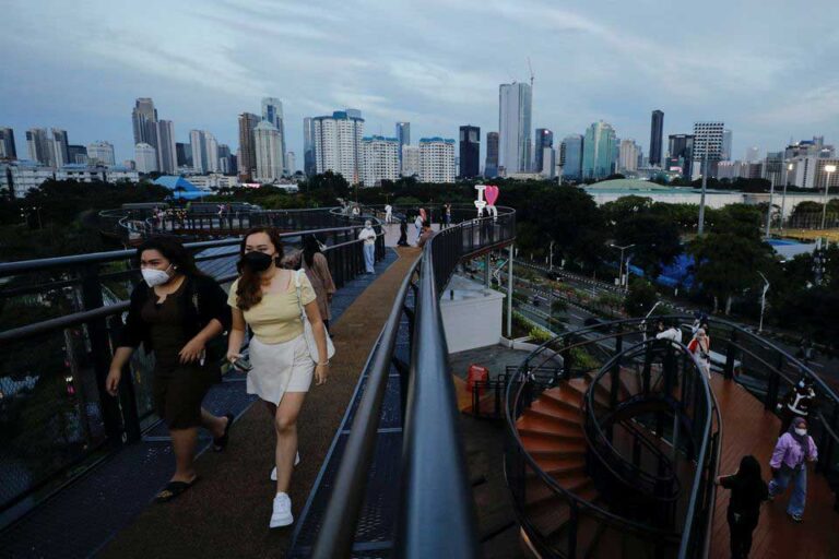Indonesia dan Malaysia Sedang Pertimbangan Pengabaian Karantina Bagi Pengunjung Asing