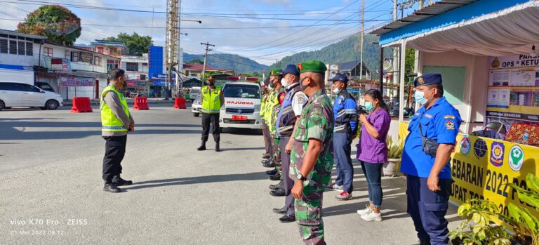 Polres Toba Lakukan Pengamanan Ops Ketupat Toba 2022 Idul Fitri 1443 H