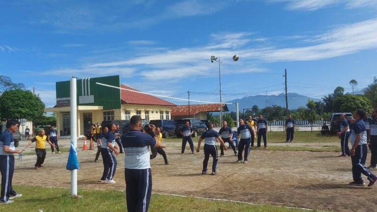 Polres Toba Gelar Perlombaan Sambut HUT Bhayangkara ke-76
