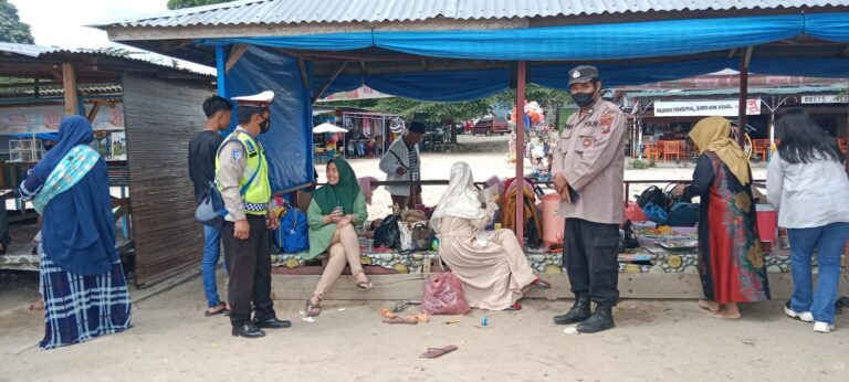 Polsek Balige Polres Toba Patroli Lokasi Wisata Pantai Lumban Bulbul