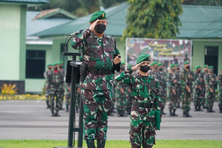 Komando Resort 022/Pantai Timur laksanakan kegiatan Upacara Bendera Merah Putih Rutin