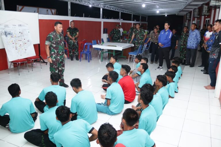 Korem 022/Pantai Timur tinjau Latihan Liga Santri Kodam I/BB