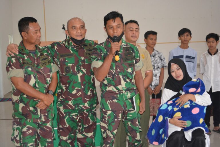 Korem 022/PT Berbagi Kasih Kepada Anak Yatim dan Disabilitas