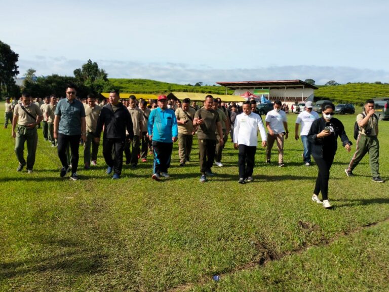 Korem 022/Pantai Timur Gelar Olahraga Bersama Di Kebun Teh Sidamanik