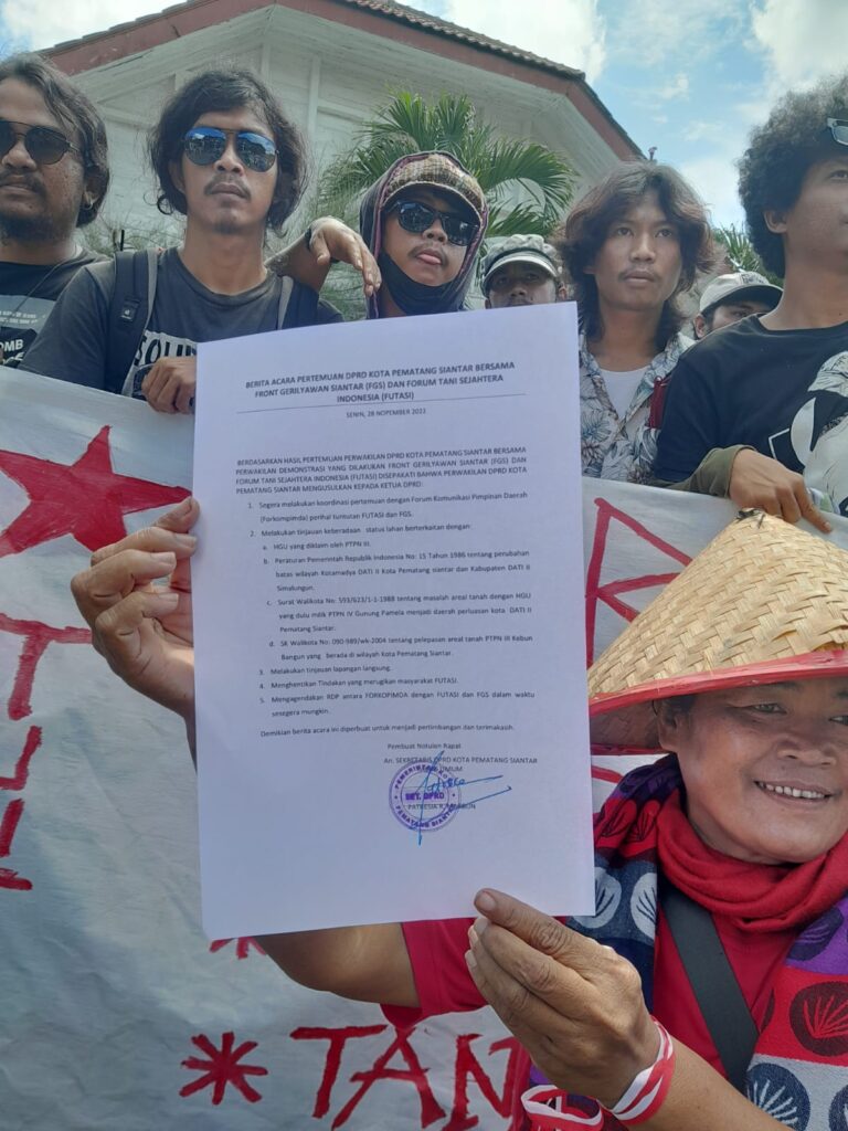 Futasi Bersama Front Gerilyawan Siantar Demo DPRD dan Walikota Terkait Okupasi PTPN III di Gurilla