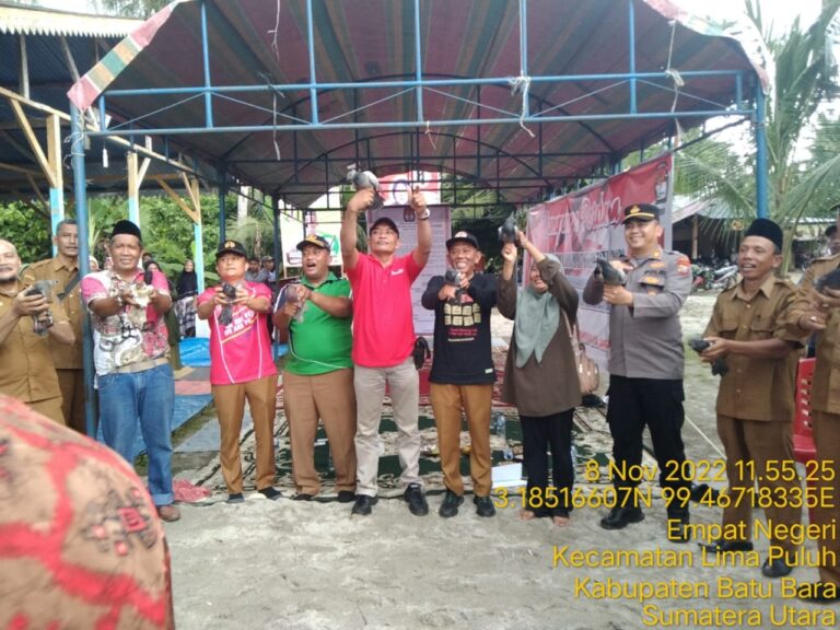 Menjelang Pilkades di Gelar 4 Negeri, Bergotong Royong
