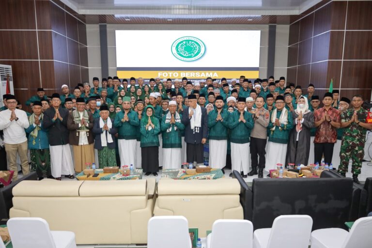 Wali Kota Pematang Siantar Ajak DP MUI Jaga Persatuan