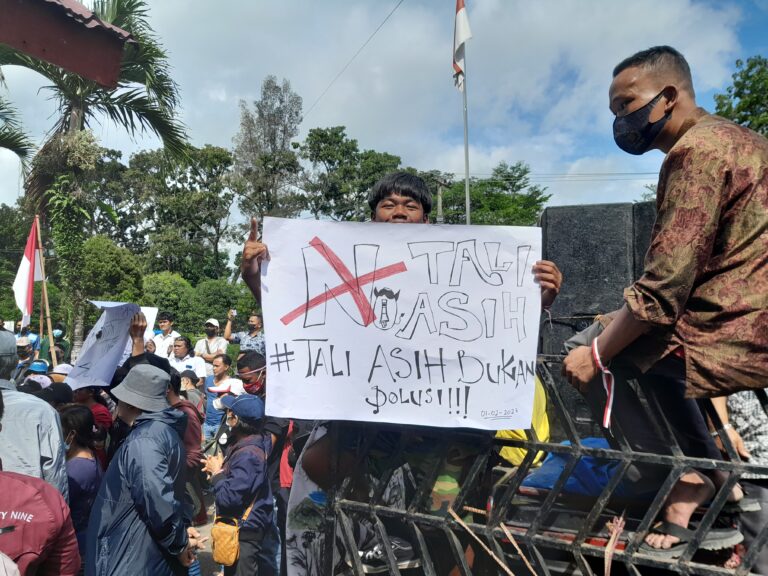 Warga Gurilla Kembali Demo DPRD Kota Siantar