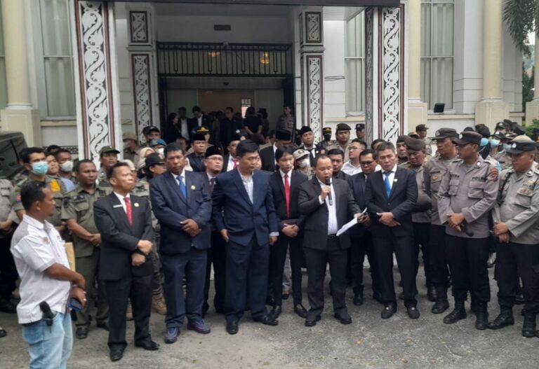 AMSI Demo Pemberhentian Wali Kota, DPRD Setuju