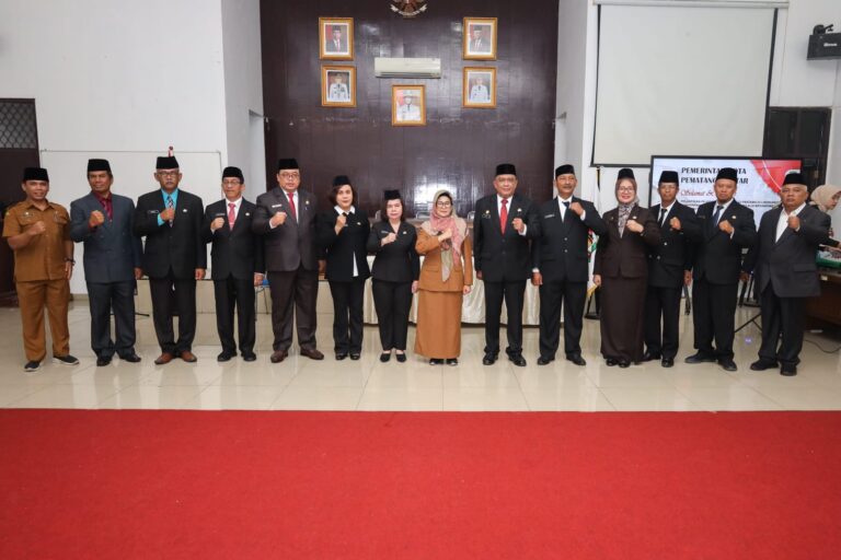 11 Pejabat Tinggi Pratama Siantar Lantik, Dra Happy Oikumenis Plt Sekda