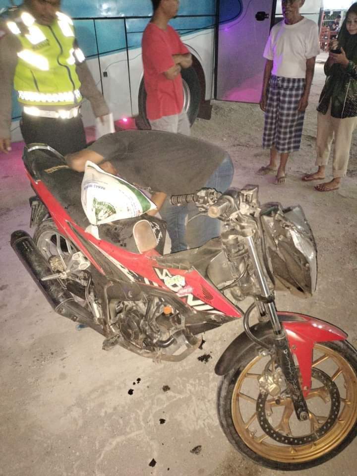 Truk Tangki Tabruk Bus AKAP, Tronton dan Sepeda Motor