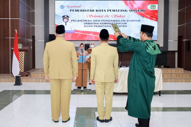 Walikota Siantar Lantik Dua Administrator