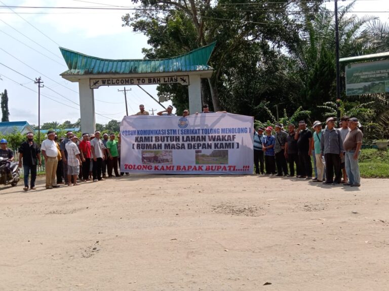 Tuntut Tanah Wakaf Forum Komunikasi Serikat Tolong Menolong Perdagangan Demo PT Lonsum