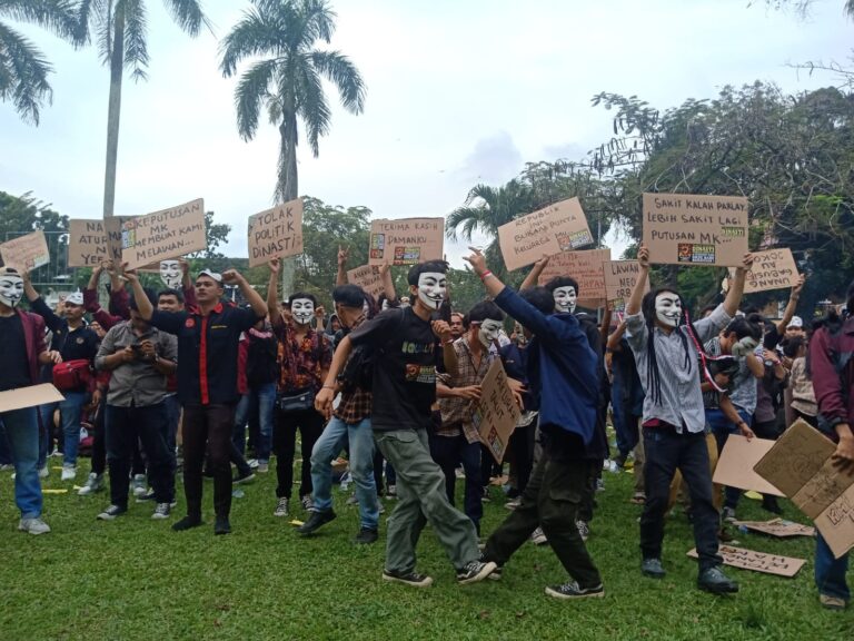 Tolak Politik Dinasti, Mahasiswa, Akademisi dan Budayawan Gelar Mimbar Kerakyatan