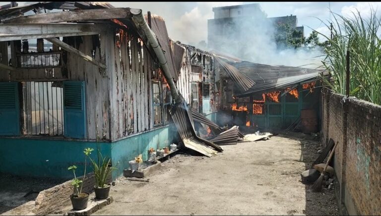 1 Unit Rumah Diparluasan Perdagangan Terbakar