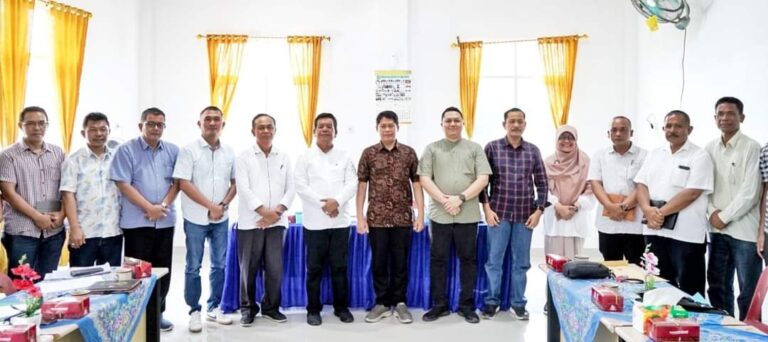 Bahas Pelepasan HGU Untuk Warga, Bupati Rapat Dengan PT Lonsum Bahlias