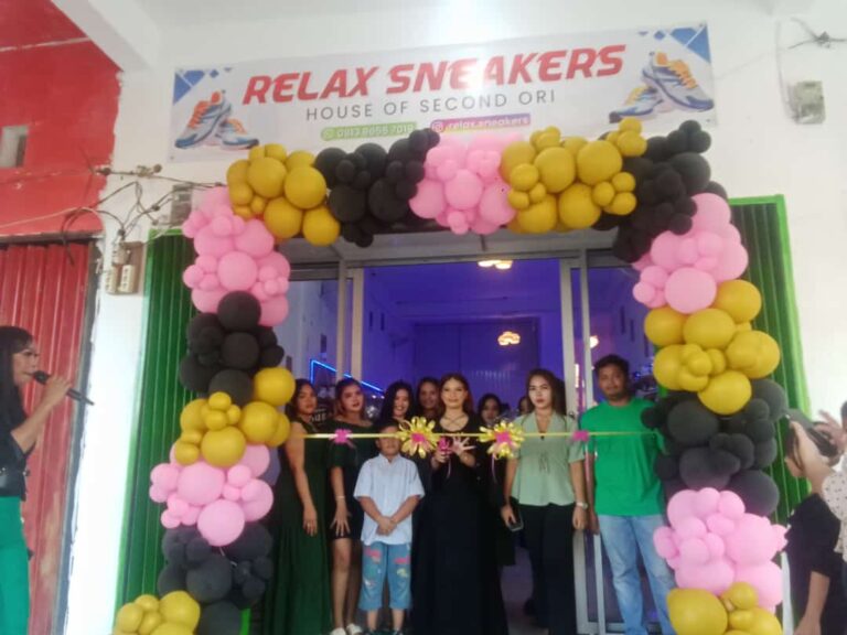 Kehadiran Relax Sneakers Disiantar Mencegah Produk Palsu Transaksi Online