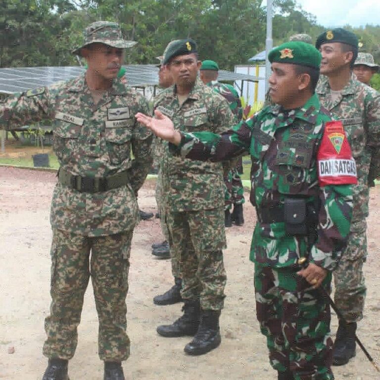Satgas Pamtas RI-Malaysia Yonif 133/YS kedatangan Komandan Resimen Askar Di Raja Malaysia (RAMD)