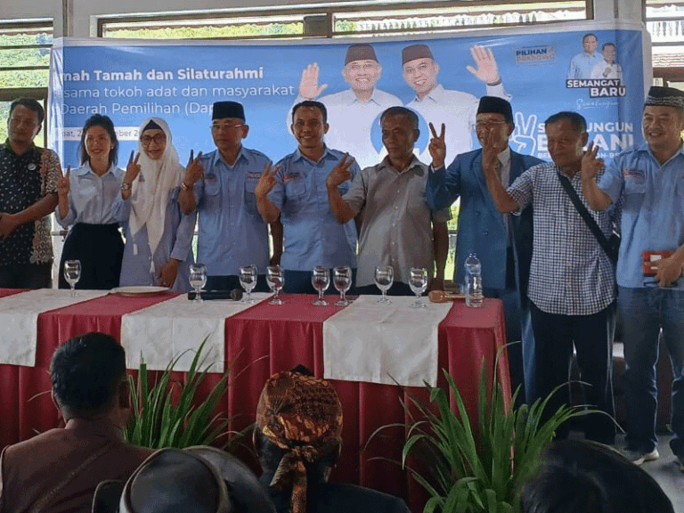 Ratusan Tokoh Adat dan Tokoh Masyarakat Dukung H. Anton Saragih-Benny