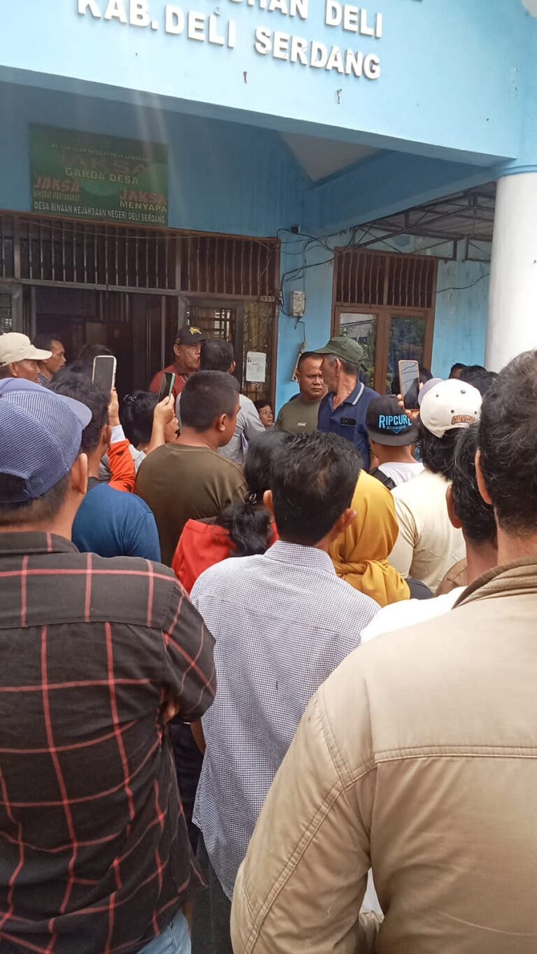 Beredar Surat Himbauan Peninggalan Lahan, Warga Helvetia Datangi Kantor Desa Helvetia