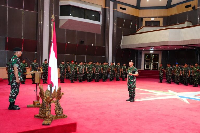 36 Perwira Tinggi TNI Mendapat Kenaikan Pangkat