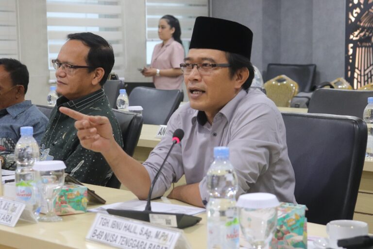 Skandal Agraria! Penrad Siagian Tantang Kejagung Usut Jaksa yang Kriminalisasi Rakyat