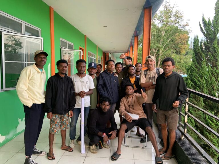 Himpunan Mahasiswa Papua Tapanuli Utara Membantah, Pengibaran Bendera Bintang Kejora di IAKN Tarutung adalah Bendera KKB