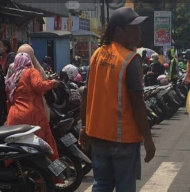 AHS Pembisik Walikota Siantar, Diduga Intervensi Dishub Minta Jatah Parkir